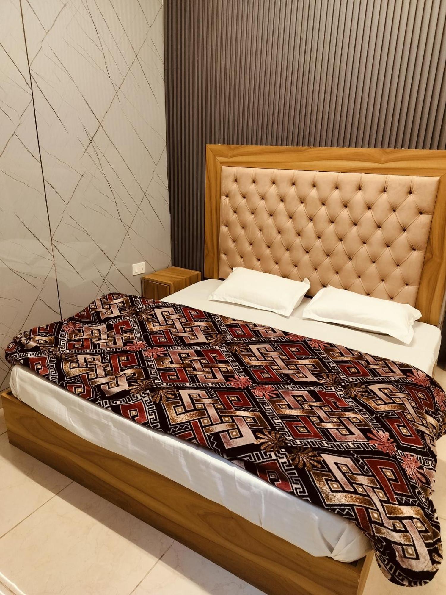 Madan Kunj B & B Mall Road 심라 외부 사진